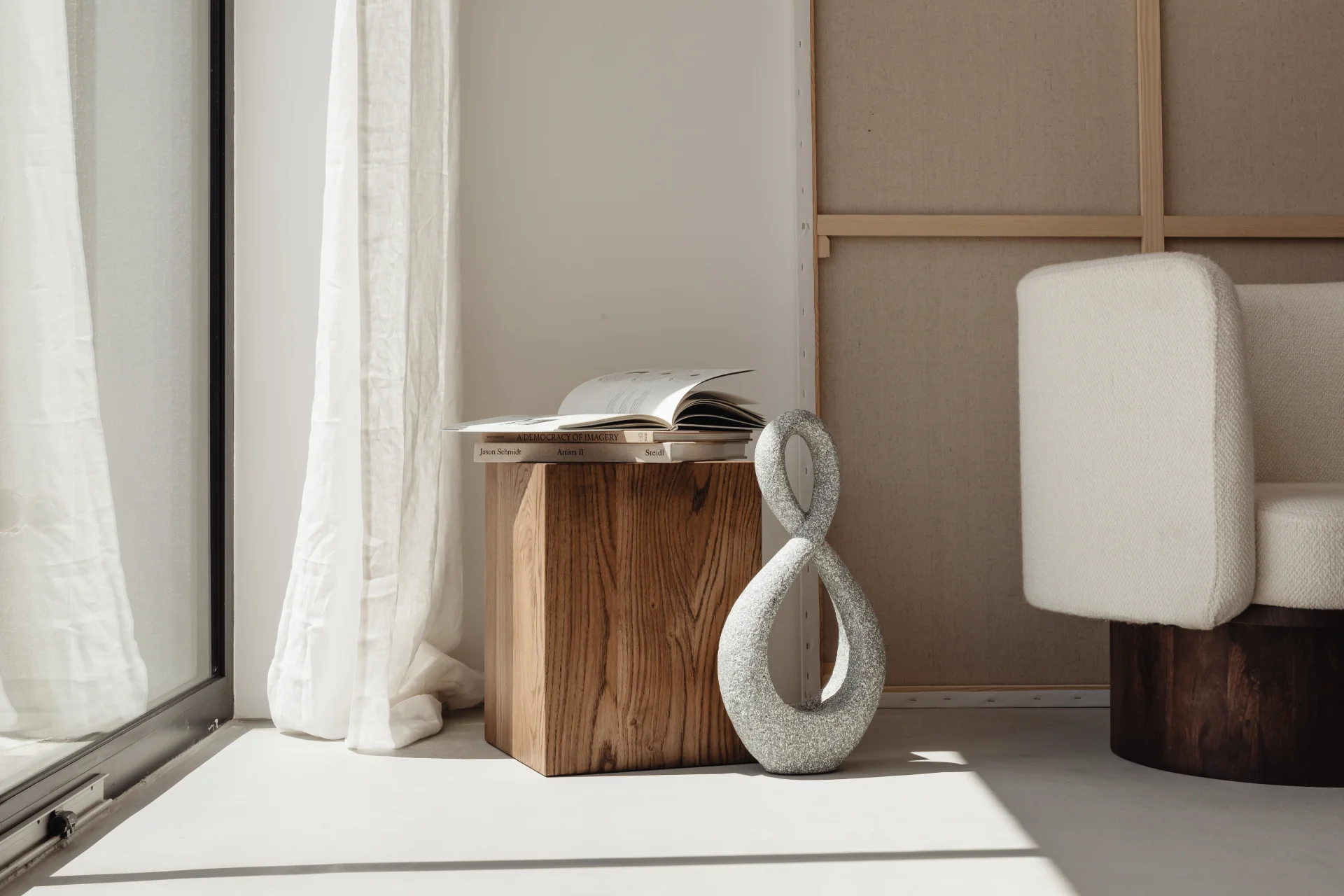 Maximizing Small Spaces with Stylish Multifunctional Furniture Ideas